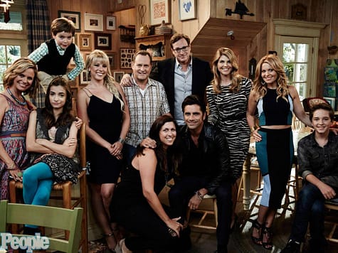 The cast of Fuller House (2016). 